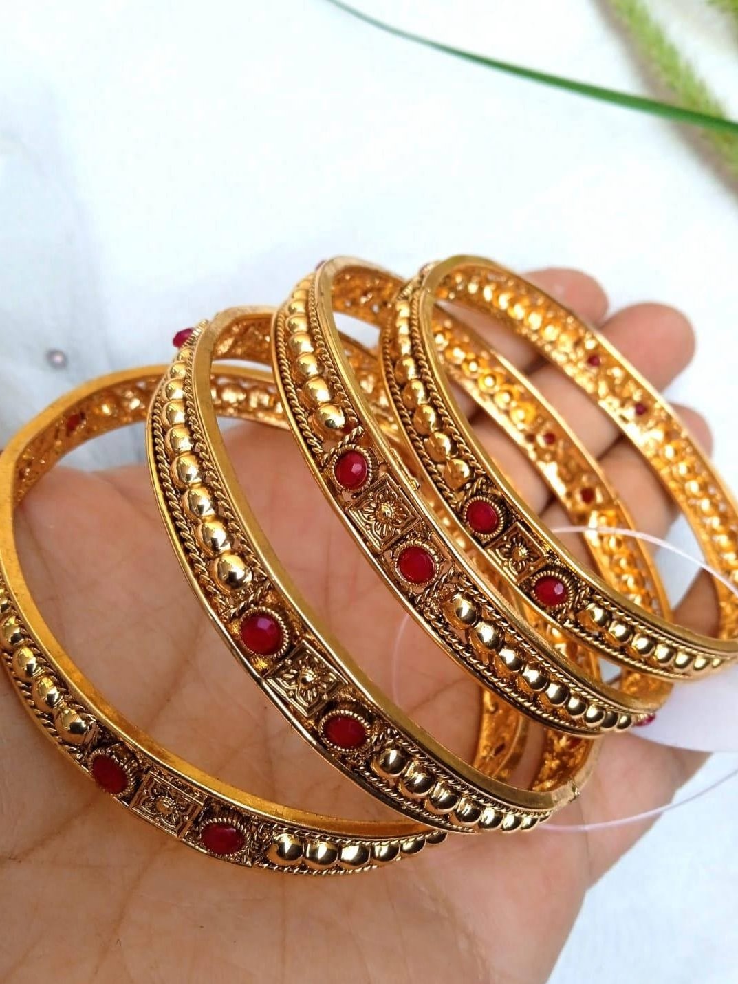 4 PCS BANGLES SET